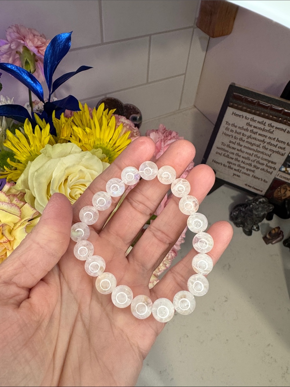 HQ Madagascar Moonstone 9mm Bracelet: B1117